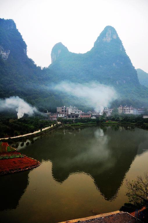 מלון Yangshuo Peaceful Valley Retreat מראה חיצוני תמונה