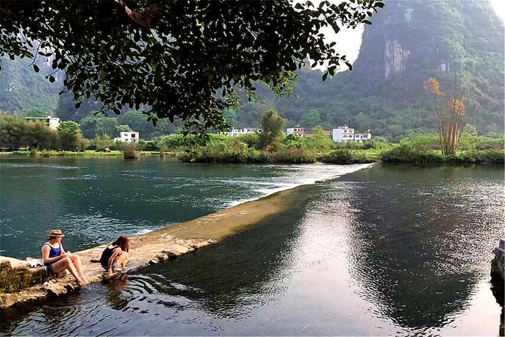 מלון Yangshuo Peaceful Valley Retreat מראה חיצוני תמונה